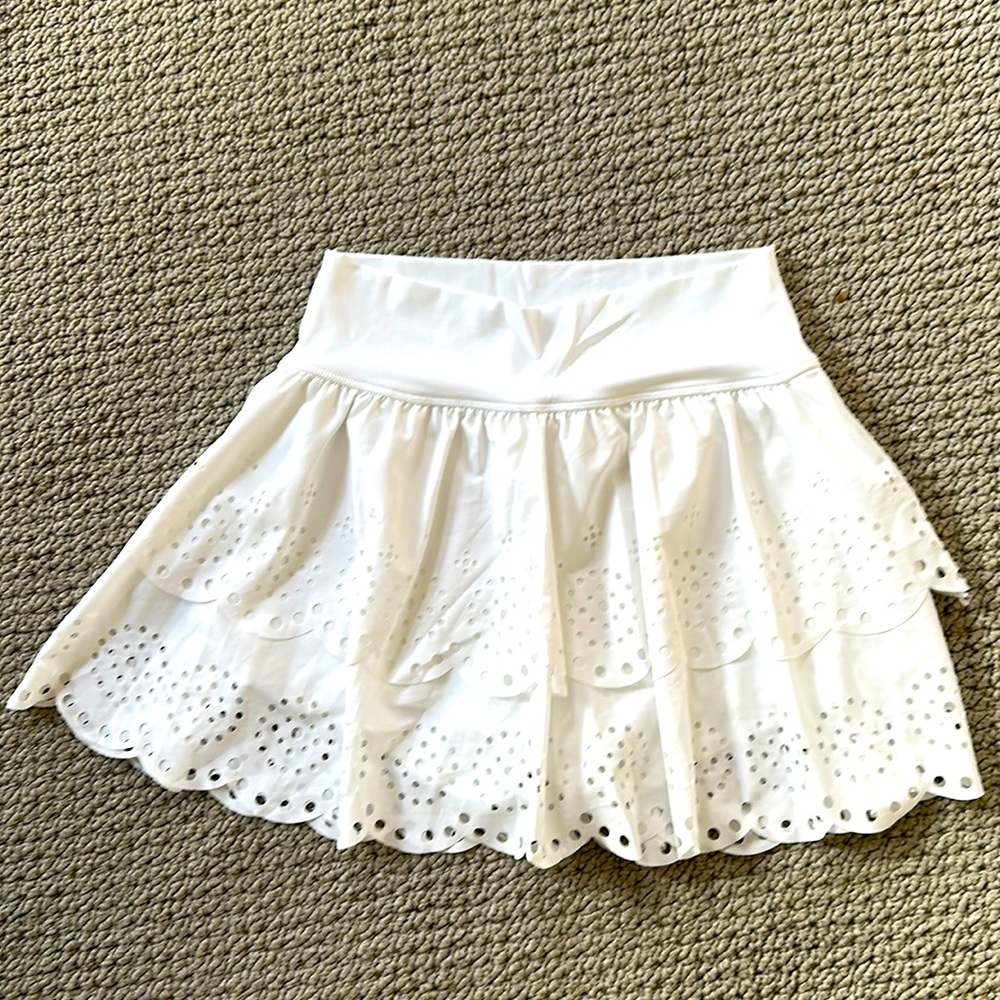 OFFLINE by Aerie White Tennis Skort, Medium, Never Worn W/O Tags